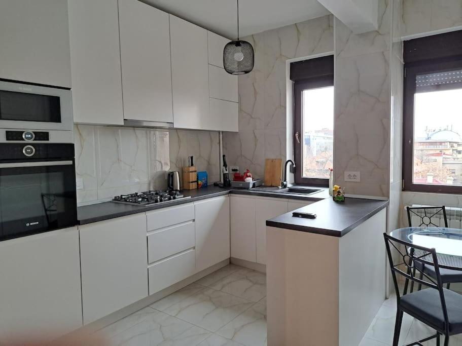 Classy Apartment With Parking In The City Center Bukareszt Zewnętrze zdjęcie